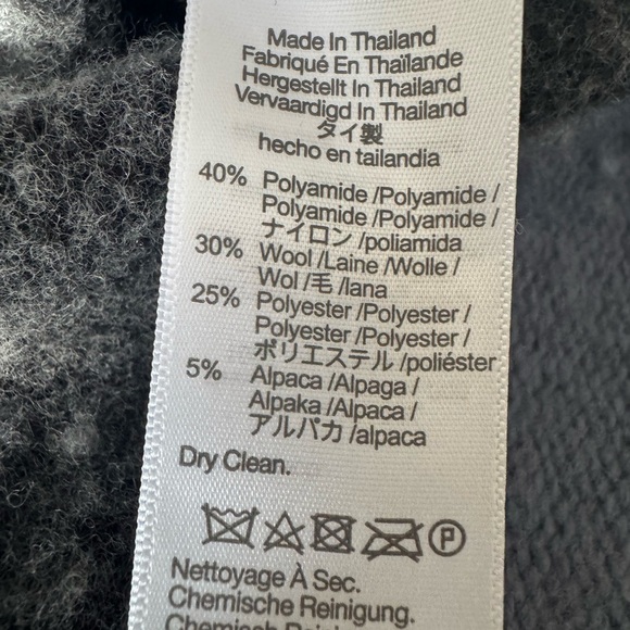 Madewell Women’s Wool Blend Blue and Black Rugby Striped Sweater, Large - Picture 16 of 16